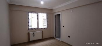 Antre Emlak'tan Kiralık Bahçelievler'de Hastane Yanı 2+1 Doğalgazlı Asansörlü Ebeveyn Banyolu Sıfır Daire