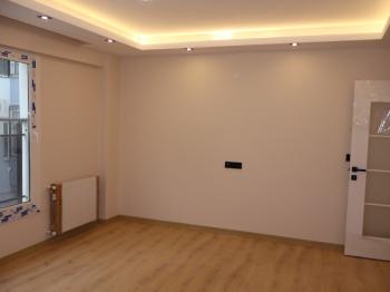 Antre Emlak'tan Kiralık Bahçelievler'de Hastane Yanı 2+1 Doğalgazlı Asansörlü Ebeveyn Banyolu Sıfır Daire