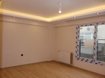 Antre Emlak'tan Kiralık Bahçelievler'de Hastane Yanı 2+1 Doğalgazlı Asansörlü Ebeveyn Banyolu Sıfır Daire