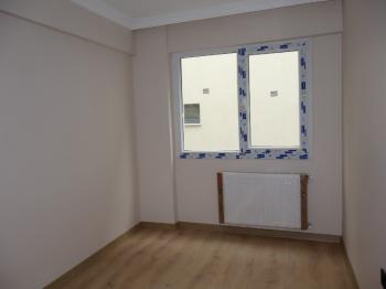 Antre Emlak'tan Kiralık Bahçelievler'de Hastane Yanı 2+1 Doğalgazlı Asansörlü Ebeveyn Banyolu Sıfır Daire