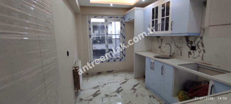 Antre Emlak'tan Kiralık Bahçelievler'de Hastane Yanı 2+1 Doğalgazlı Asansörlü Ebeveyn Banyolu Sıfır Daire