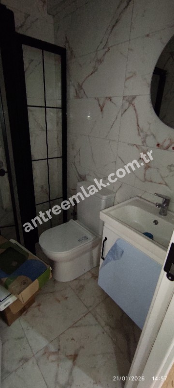 Antre Emlak'tan Kiralık Bahçelievler'de Hastane Yanı 2+1 Doğalgazlı Asansörlü Ebeveyn Banyolu Sıfır Daire