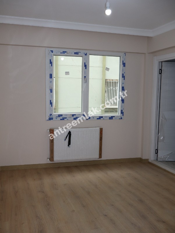 Antre Emlak'tan Kiralık Bahçelievler'de Hastane Yanı 2+1 Doğalgazlı Asansörlü Ebeveyn Banyolu Sıfır Daire