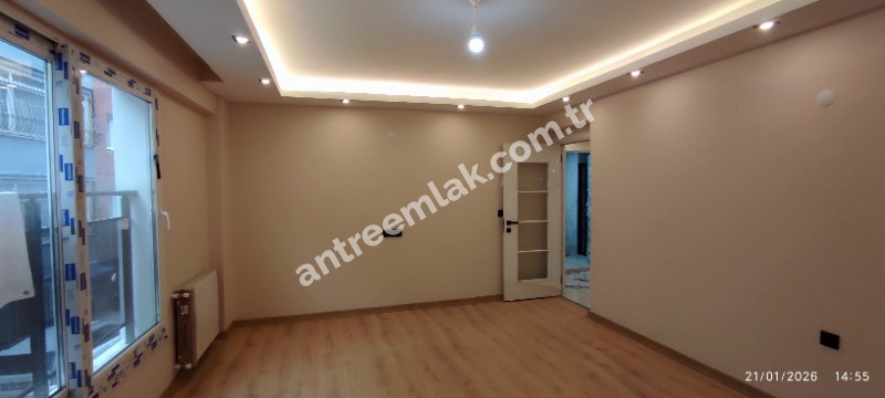 Antre Emlak'tan Kiralık Bahçelievler'de Hastane Yanı 2+1 Doğalgazlı Asansörlü Ebeveyn Banyolu Sıfır Daire