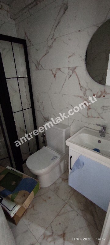 Antre Emlak'tan Kiralık Bahçelievler'de Hastane Yanı 2+1 Doğalgazlı Asansörlü Ebeveyn Banyolu Sıfır Daire