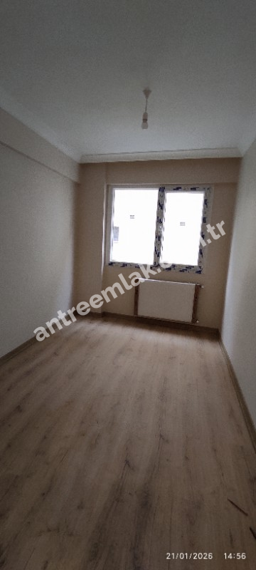 Antre Emlak'tan Kiralık Bahçelievler'de Hastane Yanı 2+1 Doğalgazlı Asansörlü Ebeveyn Banyolu Sıfır Daire