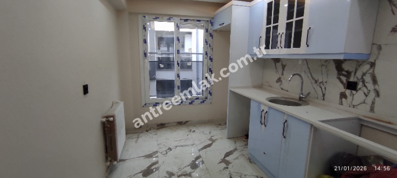 Antre Emlak'tan Kiralık Bahçelievler'de Hastane Yanı 2+1 Doğalgazlı Asansörlü Ebeveyn Banyolu Sıfır Daire