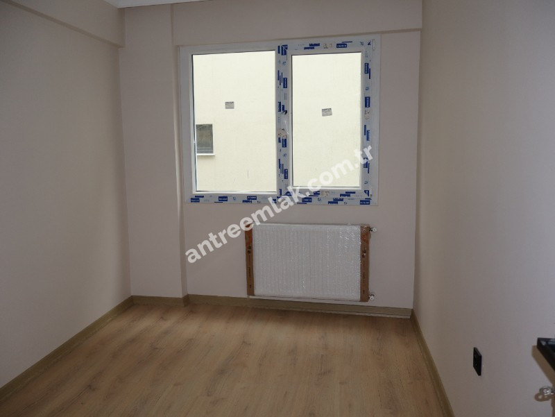Antre Emlak'tan Kiralık Bahçelievler'de Hastane Yanı 2+1 Doğalgazlı Asansörlü Ebeveyn Banyolu Sıfır Daire