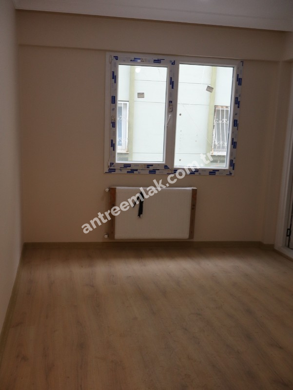 Antre Emlak'tan Kiralık Bahçelievler'de Hastane Yanı 2+1 Doğalgazlı Asansörlü Ebeveyn Banyolu Sıfır Daire