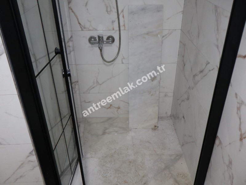 Antre Emlak'tan Kiralık Bahçelievler'de Hastane Yanı 2+1 Doğalgazlı Asansörlü Ebeveyn Banyolu Sıfır Daire