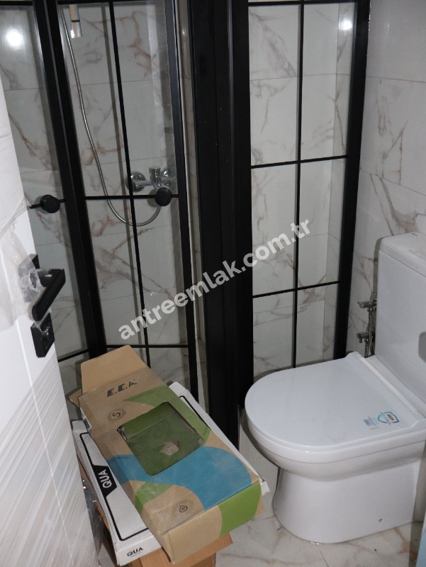 Antre Emlak'tan Kiralık Bahçelievler'de Hastane Yanı 2+1 Doğalgazlı Asansörlü Ebeveyn Banyolu Sıfır Daire