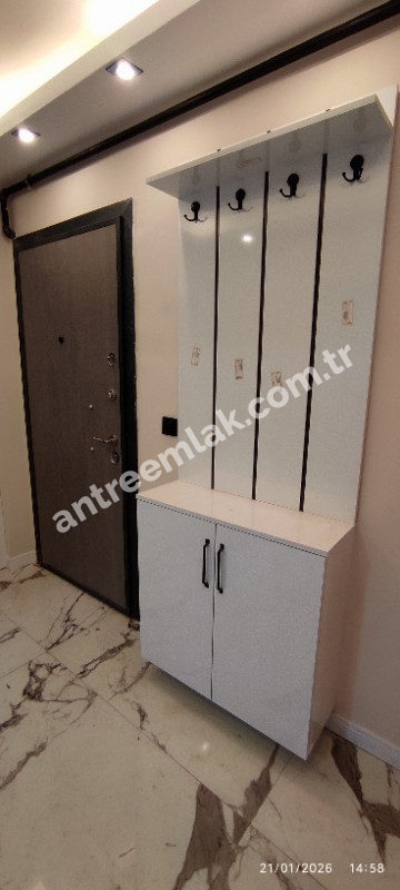 Antre Emlak'tan Kiralık Bahçelievler'de Hastane Yanı 2+1 Doğalgazlı Asansörlü Ebeveyn Banyolu Sıfır Daire