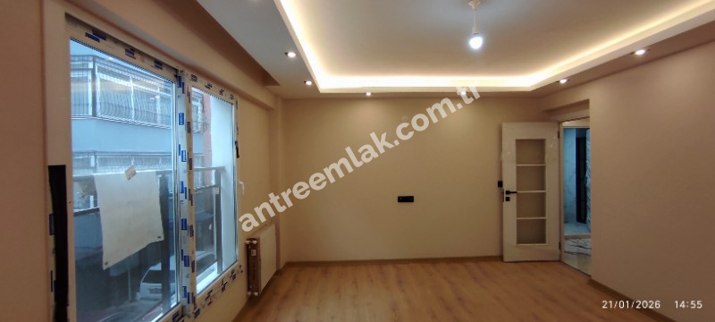 Antre Emlak'tan Kiralık Bahçelievler'de Hastane Yanı 2+1 Doğalgazlı Asansörlü Ebeveyn Banyolu Sıfır Daire
