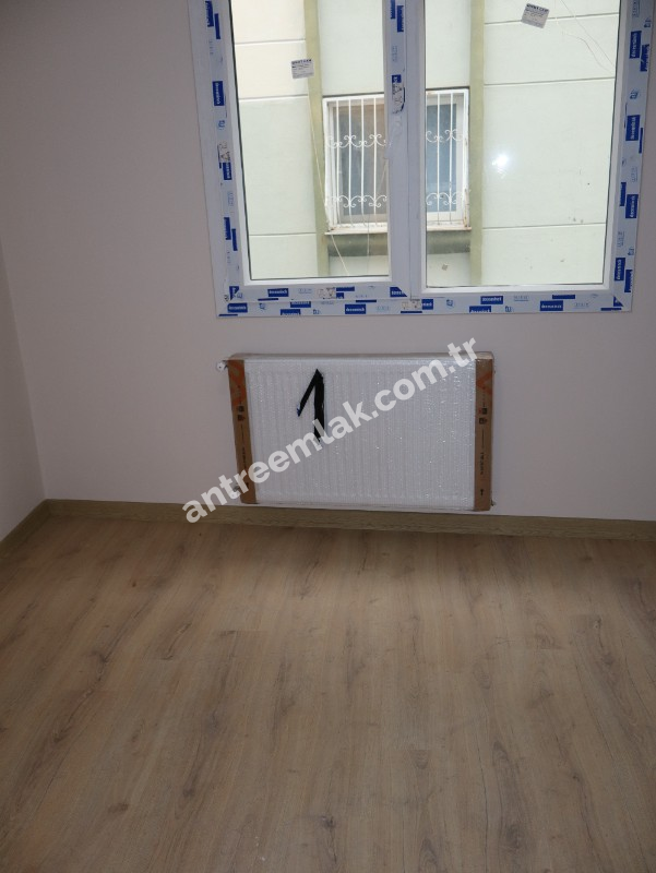 Antre Emlak'tan Kiralık Bahçelievler'de Hastane Yanı 2+1 Doğalgazlı Asansörlü Ebeveyn Banyolu Sıfır Daire