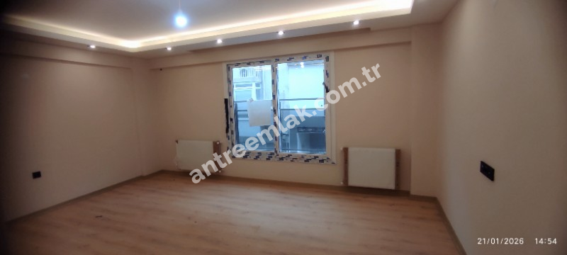 Antre Emlak'tan Kiralık Bahçelievler'de Hastane Yanı 2+1 Doğalgazlı Asansörlü Ebeveyn Banyolu Sıfır Daire