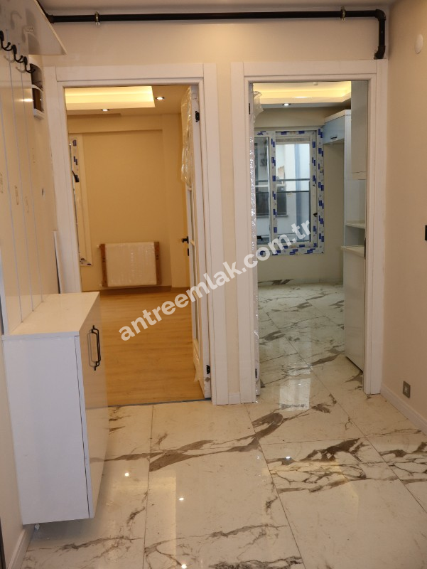 Antre Emlak'tan Kiralık Bahçelievler'de Hastane Yanı 2+1 Doğalgazlı Asansörlü Ebeveyn Banyolu Sıfır Daire