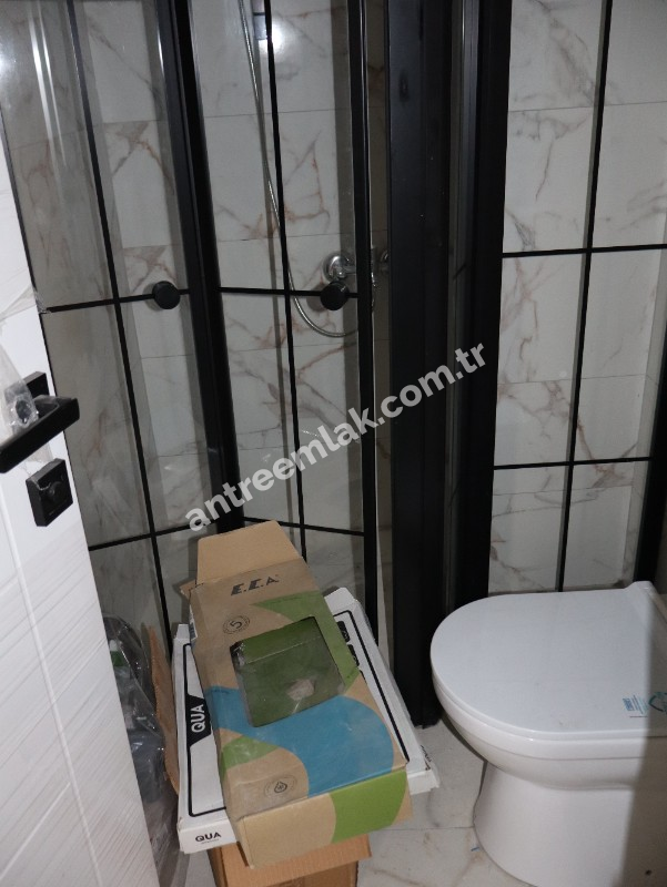 Antre Emlak'tan Kiralık Bahçelievler'de Hastane Yanı 2+1 Doğalgazlı Asansörlü Ebeveyn Banyolu Sıfır Daire