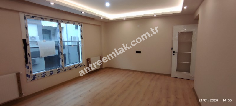 Antre Emlak'tan Kiralık Bahçelievler'de Hastane Yanı 2+1 Doğalgazlı Asansörlü Ebeveyn Banyolu Sıfır Daire
