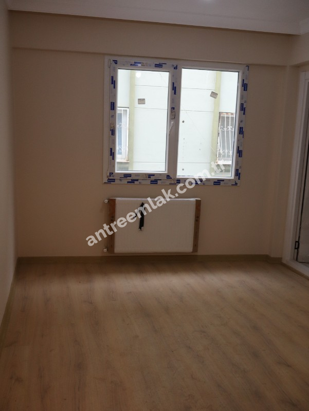 Antre Emlak'tan Kiralık Bahçelievler'de Hastane Yanı 2+1 Doğalgazlı Asansörlü Ebeveyn Banyolu Sıfır Daire
