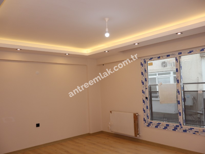 Antre Emlak'tan Kiralık Bahçelievler'de Hastane Yanı 2+1 Doğalgazlı Asansörlü Ebeveyn Banyolu Sıfır Daire