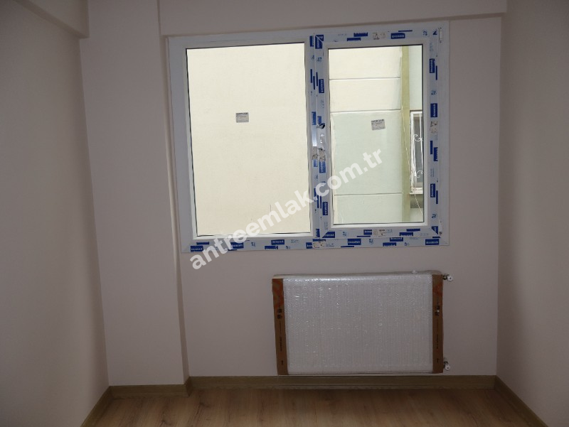 Antre Emlak'tan Kiralık Bahçelievler'de Hastane Yanı 2+1 Doğalgazlı Asansörlü Ebeveyn Banyolu Sıfır Daire