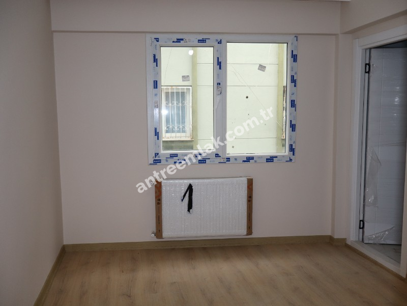 Antre Emlak'tan Kiralık Bahçelievler'de Hastane Yanı 2+1 Doğalgazlı Asansörlü Ebeveyn Banyolu Sıfır Daire