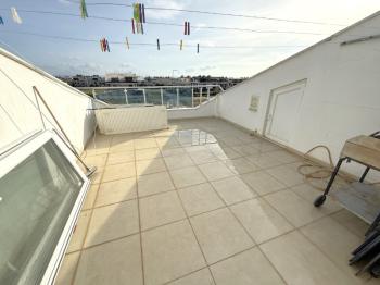 EFELER MAHALLESİNDE KÖŞE BAŞI BİTİŞİK NİZAM 3+1 AYRI MUTFAK FULL EŞYALI GENİŞ SATILIK VİLLA