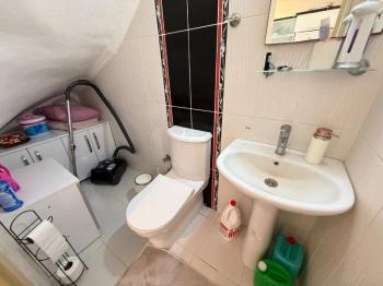 EFELER MAHALLESİNDE KÖŞE BAŞI BİTİŞİK NİZAM 3+1 AYRI MUTFAK FULL EŞYALI GENİŞ SATILIK VİLLA