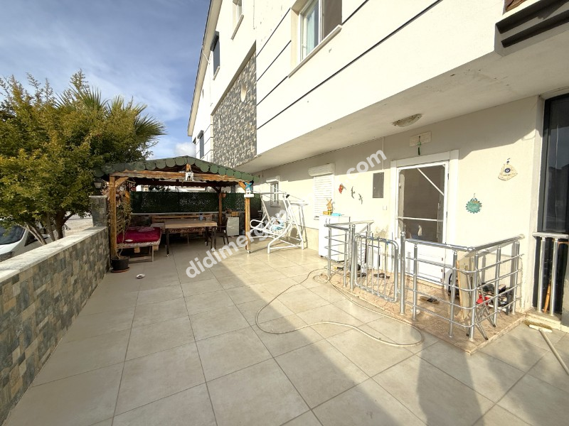 EFELER MAHALLESİNDE KÖŞE BAŞI BİTİŞİK NİZAM 3+1 AYRI MUTFAK FULL EŞYALI GENİŞ SATILIK VİLLA