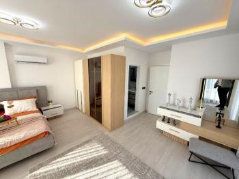Didim'de Satılık Eşyalı 4+1 Villa