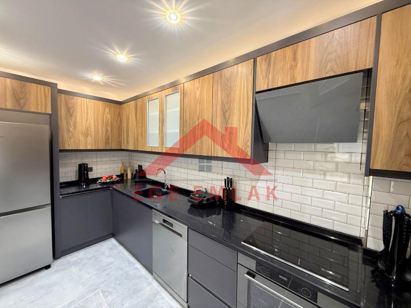Didim'de Satılık Eşyalı 4+1 Villa