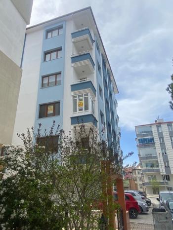 GÜVENAY - ÇORUM BAHÇELİEVLER İLKOKULU CİVARI 4+1 SATILIK DAİRE