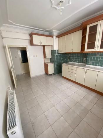 GÜVENAY - ÇORUM BAHÇELİEVLER İLKOKULU CİVARI 4+1 SATILIK DAİRE