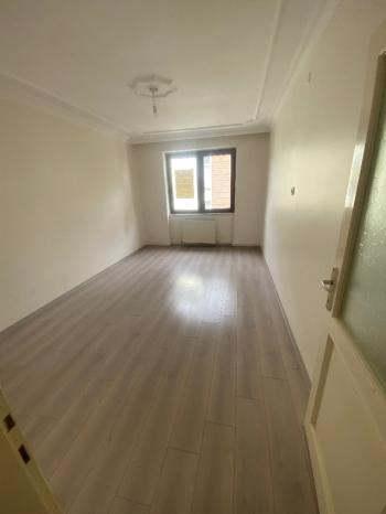GÜVENAY - ÇORUM BAHÇELİEVLER İLKOKULU CİVARI 4+1 SATILIK DAİRE