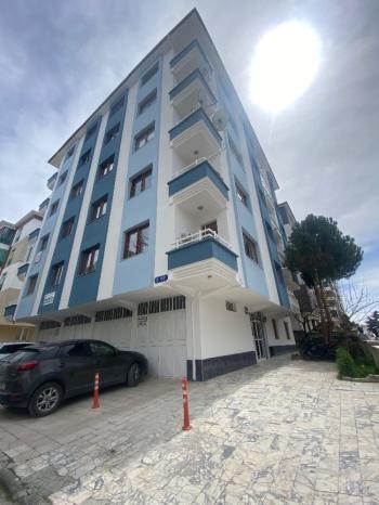 GÜVENAY - ÇORUM BAHÇELİEVLER İLKOKULU CİVARI 4+1 SATILIK DAİRE