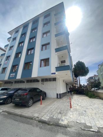 GÜVENAY - ÇORUM BAHÇELİEVLER İLKOKULU CİVARI 4+1 SATILIK DAİRE