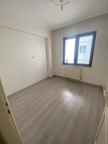 GÜVENAY - ÇORUM BAHÇELİEVLER İLKOKULU CİVARI 4+1 SATILIK DAİRE