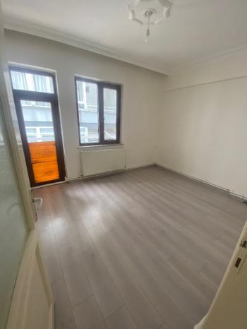 GÜVENAY - ÇORUM BAHÇELİEVLER İLKOKULU CİVARI 4+1 SATILIK DAİRE