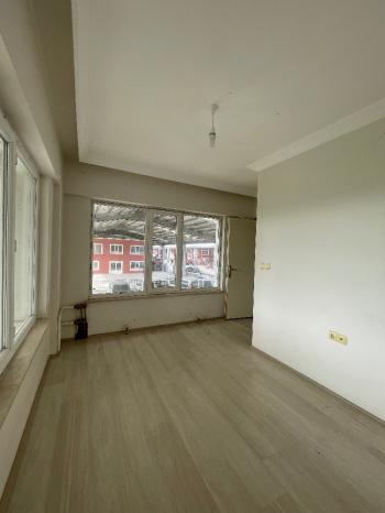 Güvenay - Çorum Traktörcüler Sitesi Kiralık Dükkan 