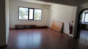 LEFKOŞA SANAYI'DA SATILIK FABRİKA 