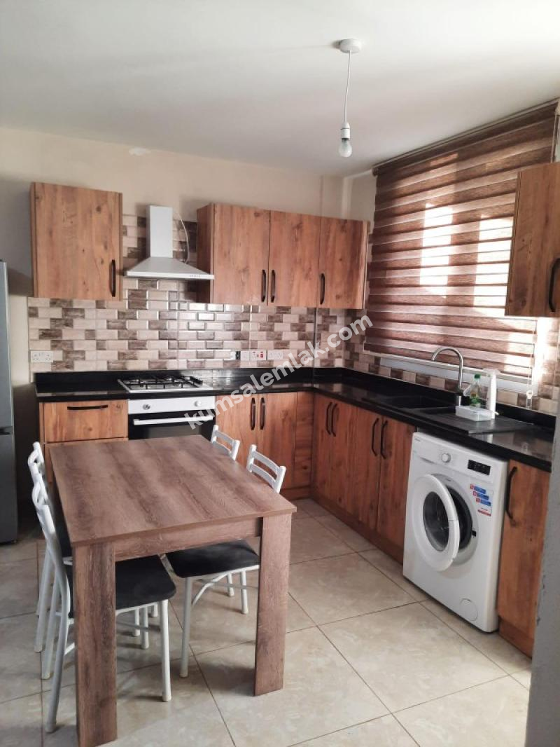 GÖNYELİ'DE ZEMİNKAT  FUL EŞYALI 2+1 KİRALIK DAİRE 