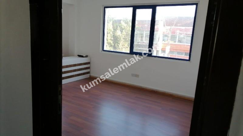 LEFKOŞA SANAYI'DA SATILIK FABRİKA 