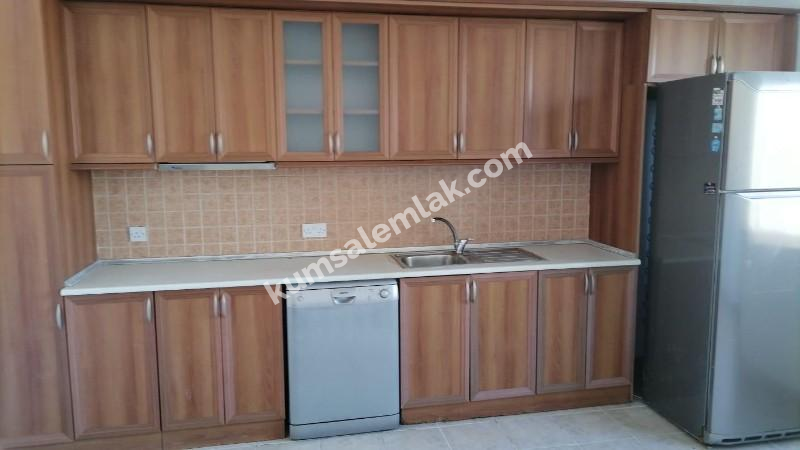 LEFKOŞA SANAYI'DA SATILIK FABRİKA 