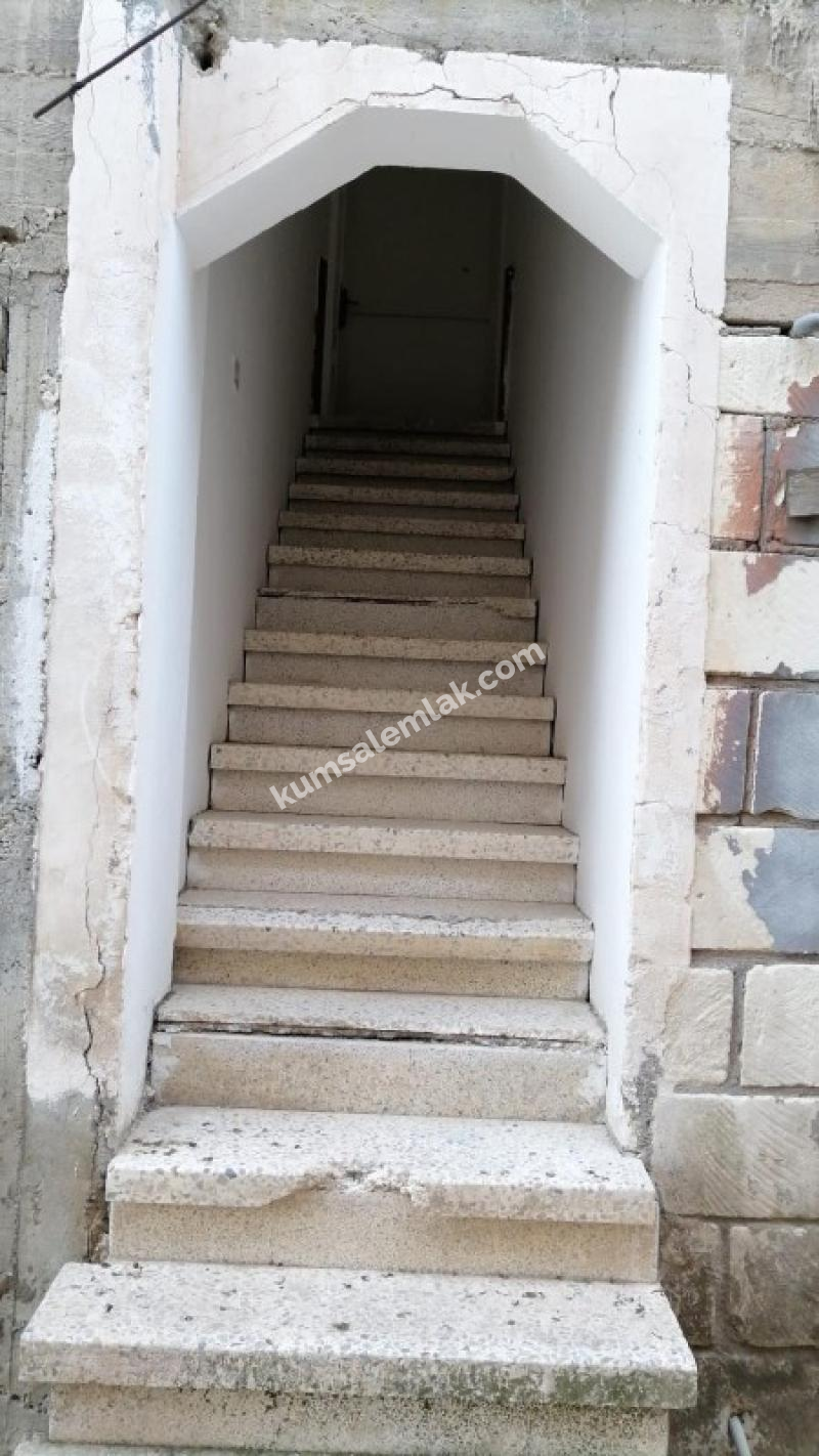 LEFKOŞA SANAYI'DA SATILIK FABRİKA 
