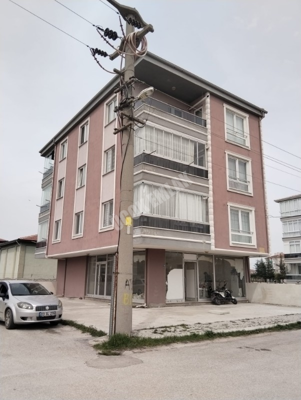AFYON ÜÇOK EMLAKTAN MARAŞEL FEVZİ ÇAKMAK MAH 80M² SATILIK DÜKKAN