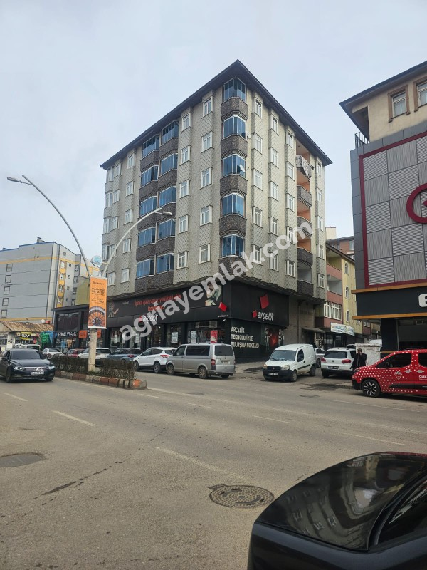 KAĞIZMAN CAD. İL TARIM'IN İLERİSİNDE 7 KATLI KOMPLE SATILIK BİNA