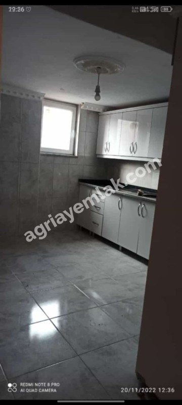 29 EKİM CADDDESİ 230 M2 7 KATLI KOMPLE SATILIK BİNA