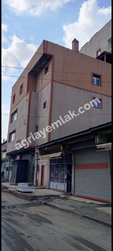 29 EKİM CADDDESİ 230 M2 7 KATLI KOMPLE SATILIK BİNA