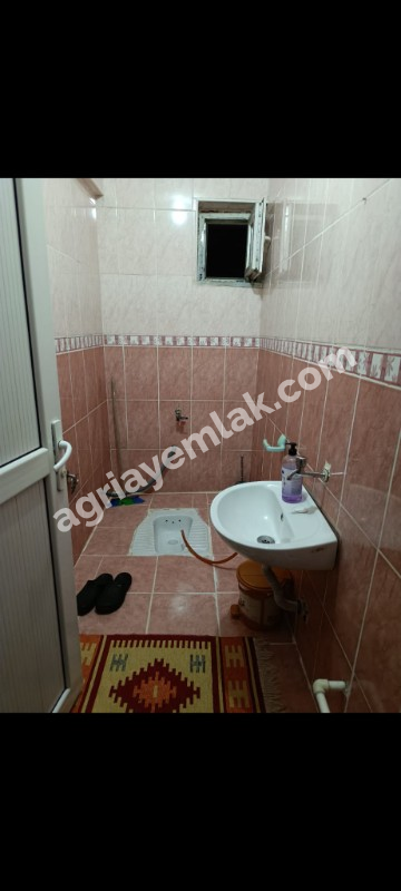29 EKİM CADDDESİ 230 M2 7 KATLI KOMPLE SATILIK BİNA