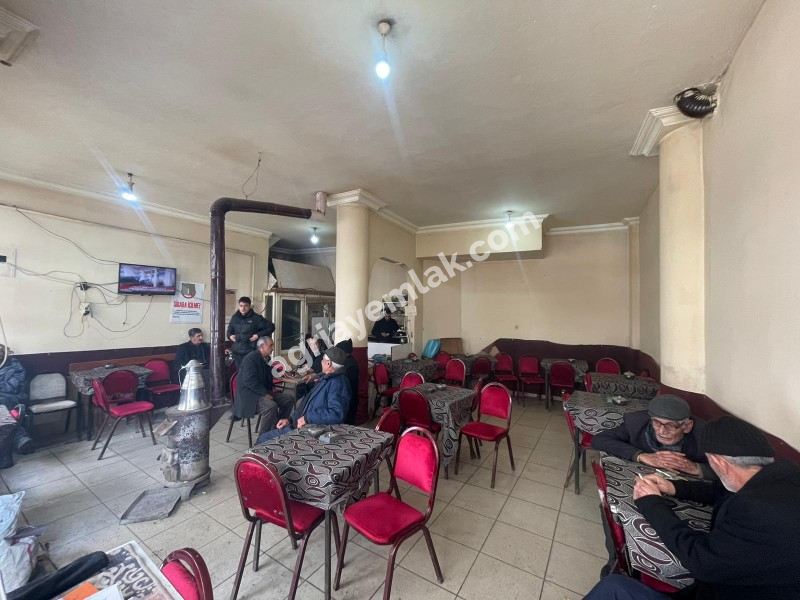 HÜRRİYET MAH. ESKİ KÜTÜPHANE YUKARISINDA KOMPLE SATILIK BİNA